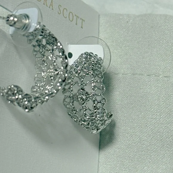 NWT Kendra Scott Krista Lace Silver Huggie Earrings - Picture 7 of 8